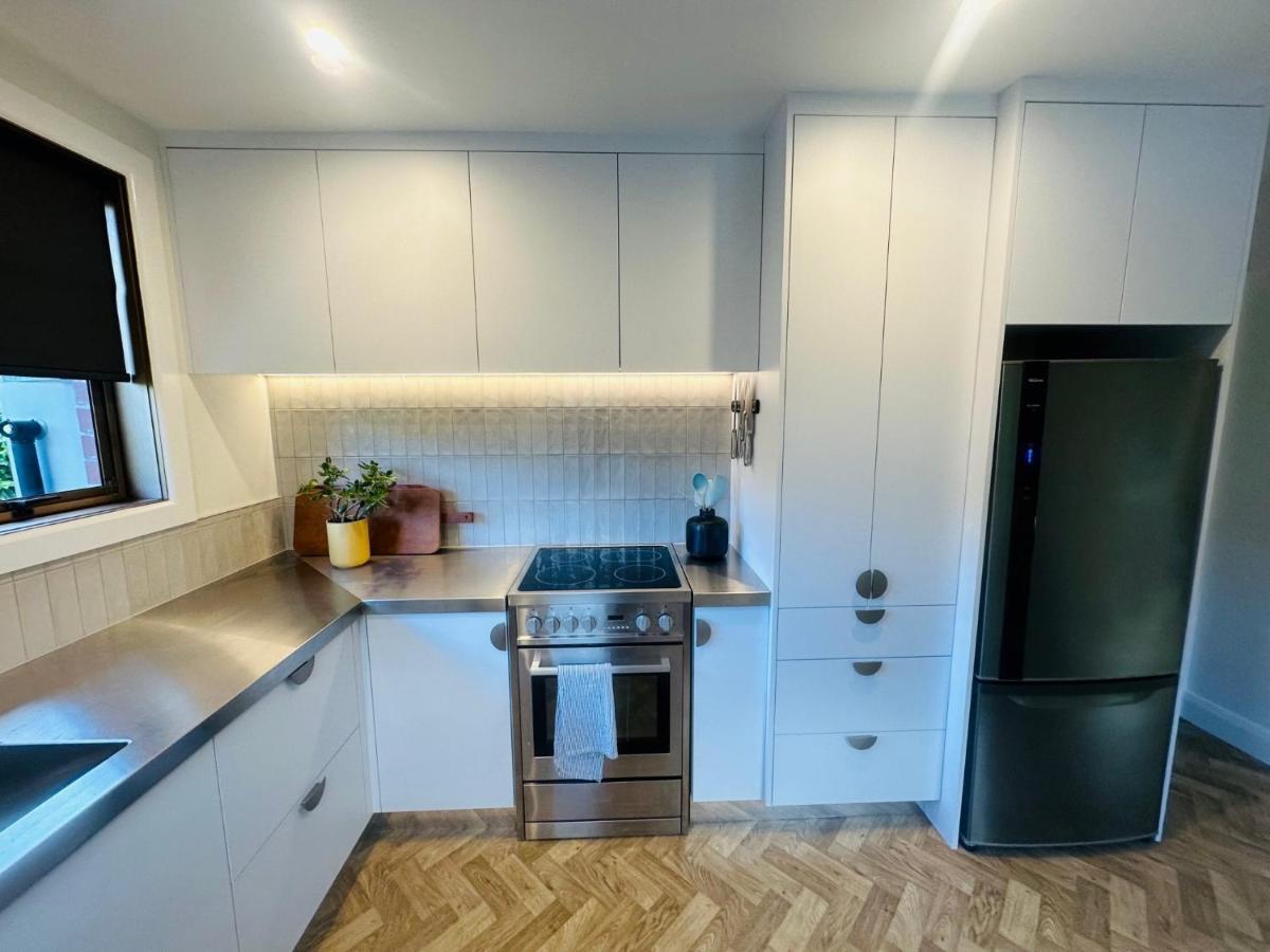 2 Bed Beckenham Beauty - Pet Friendly Villa Christchurch Bagian luar foto