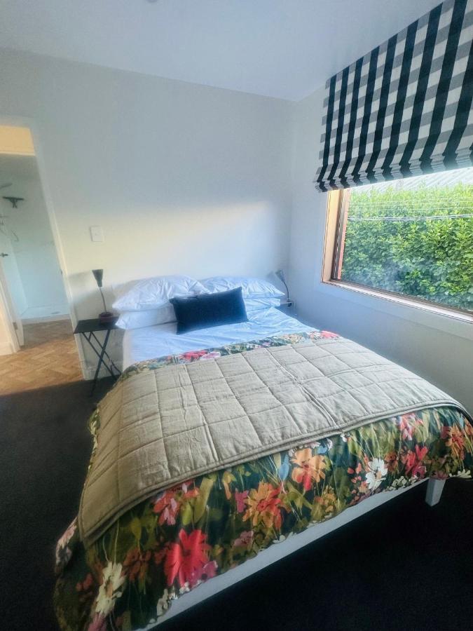 2 Bed Beckenham Beauty - Pet Friendly Villa Christchurch Bagian luar foto